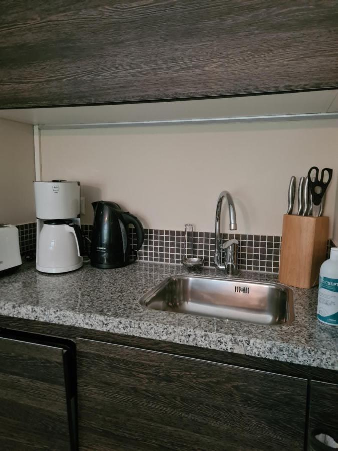 Great Canal Studio - Water View & Free Parking Amsterdam Exteriör bild